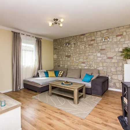 Apartment Apartman Maxim Pula